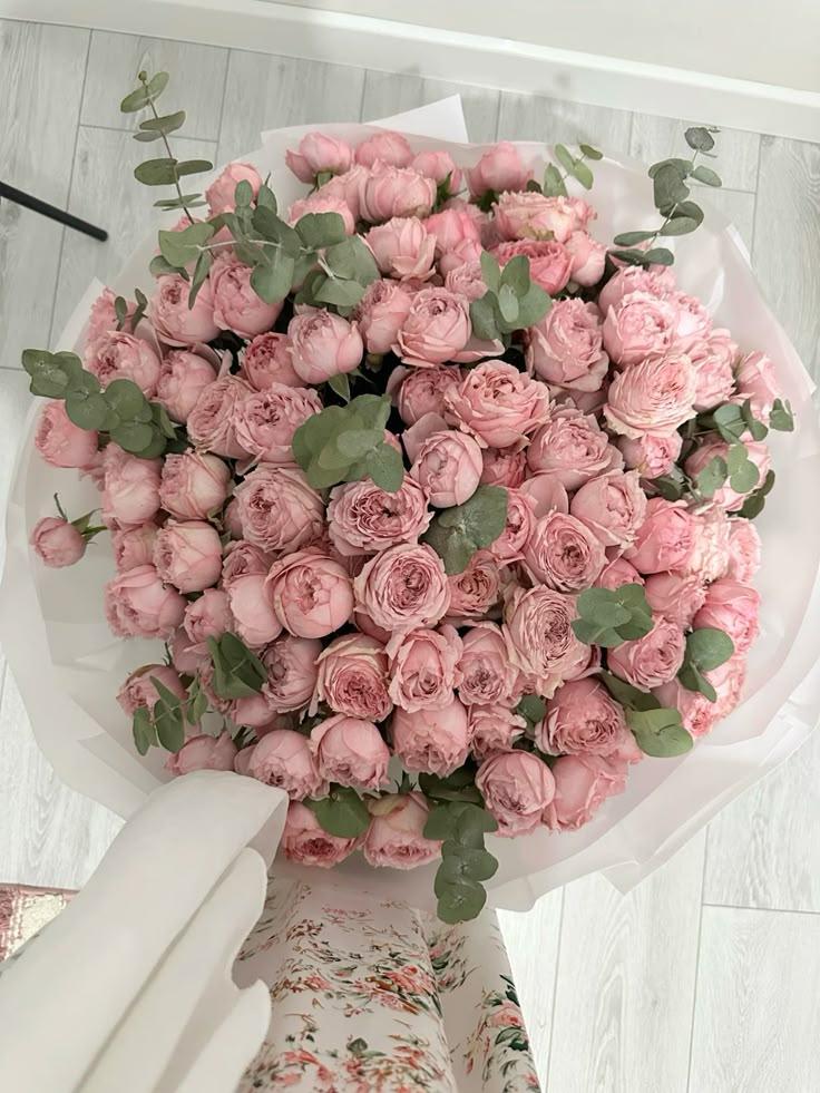 FlintQuaySierra workshop space where corporate flower arrangements are designed and prepared for business delivery